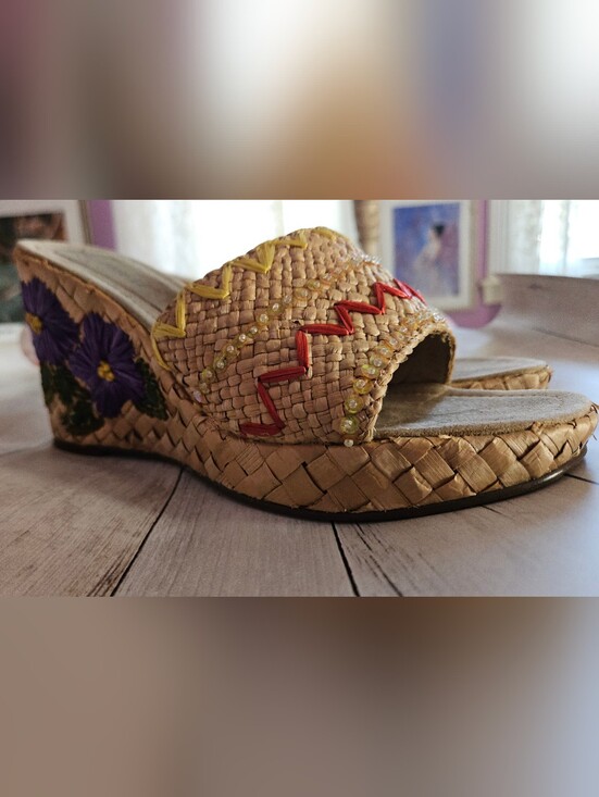 geller II Shoes - Gellar II raffia Floral Wedges